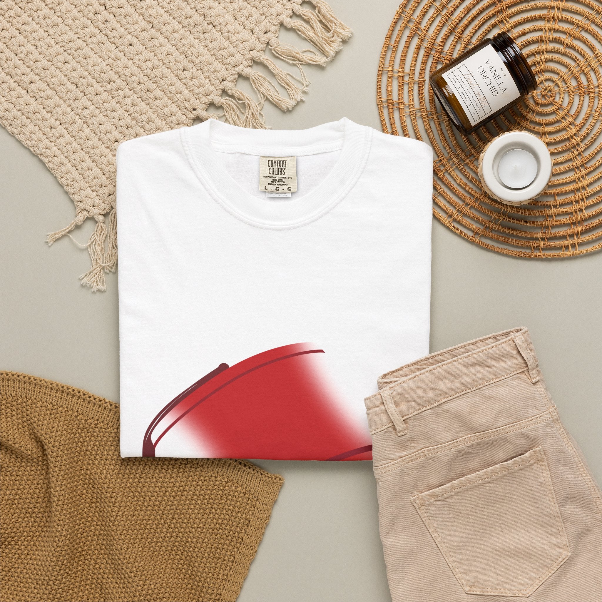 Tarbush (Fez) — Minimalist Moroccan Heritage Graphic T-Shirt