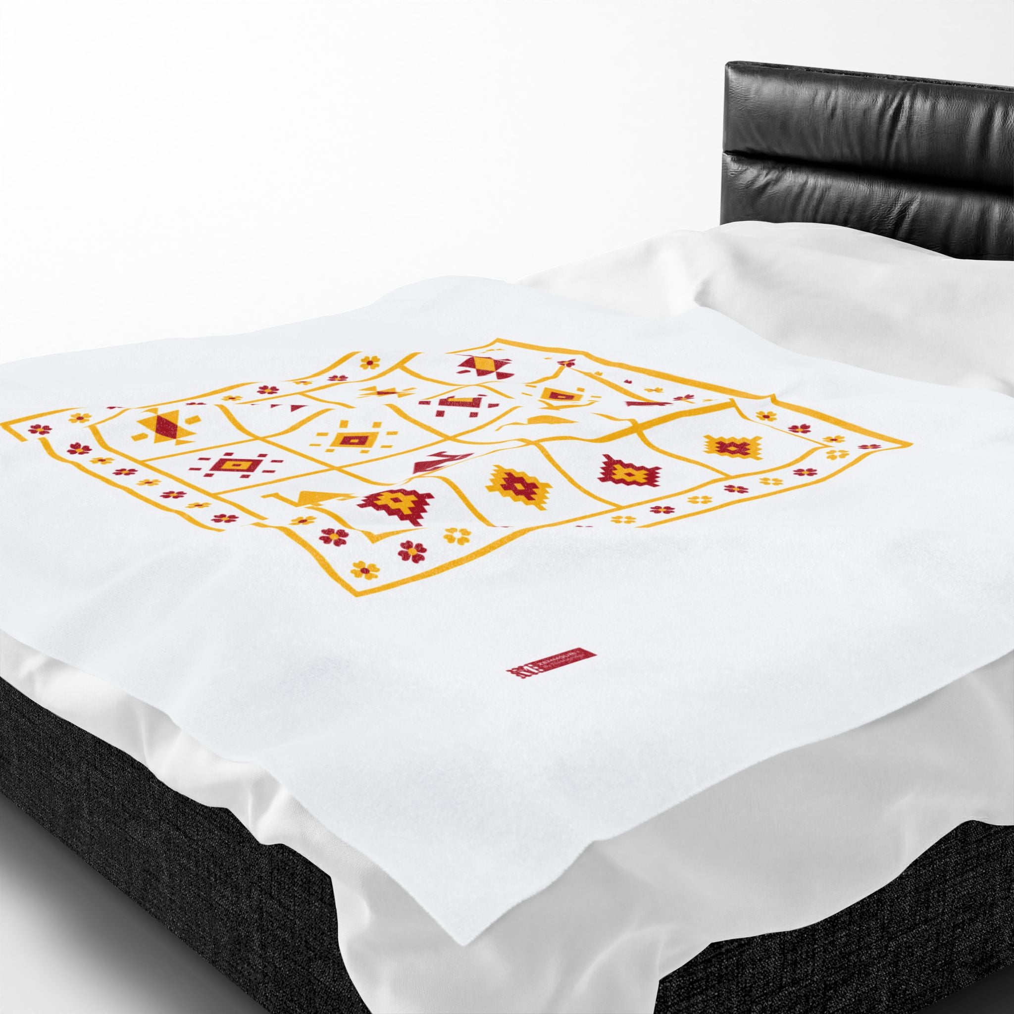 Zemmouri – Couverture en peluche au design berbère marocain traditionnel et authentique