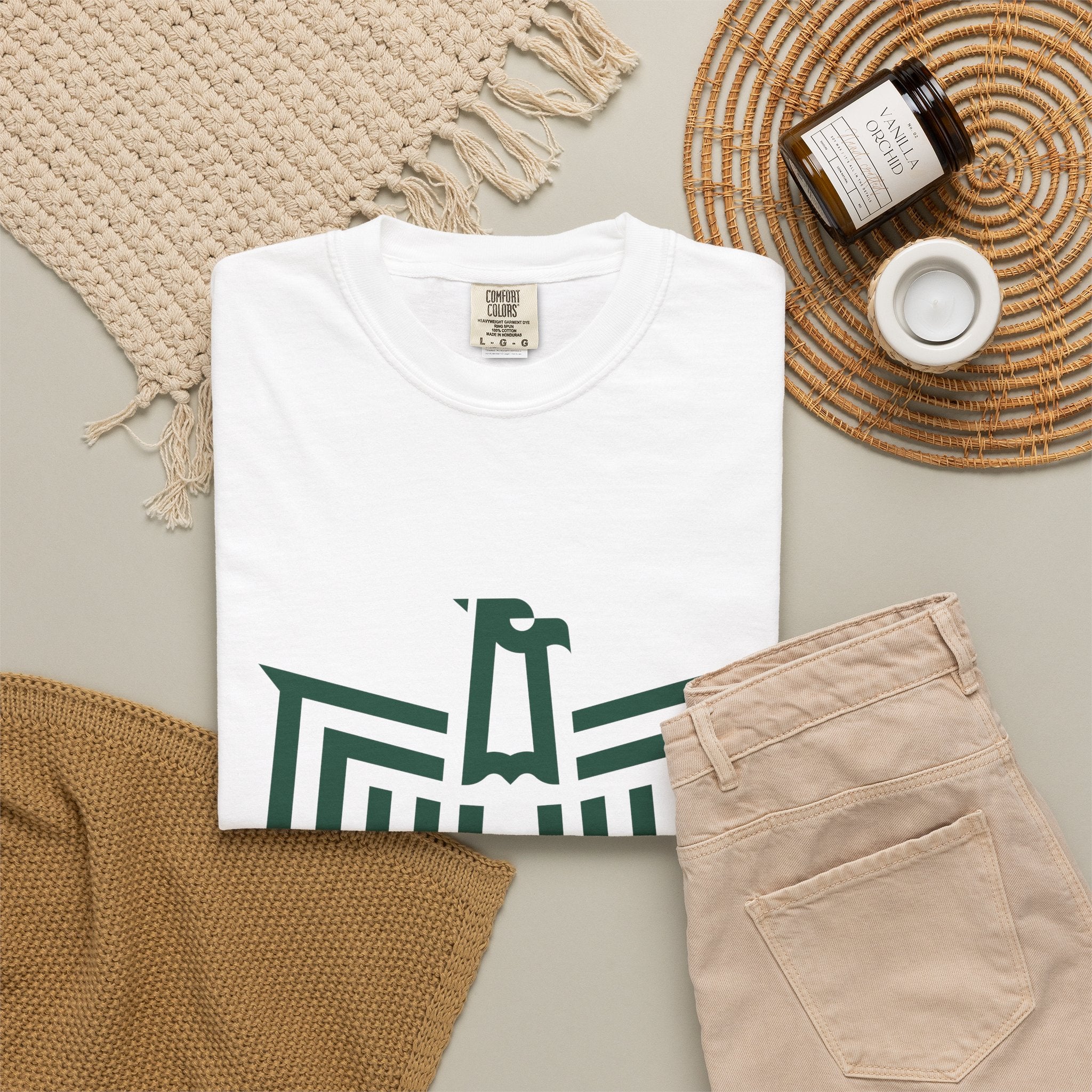 Raja — Minimalist Vintage Graphic Eagle Football Club T-Shirt